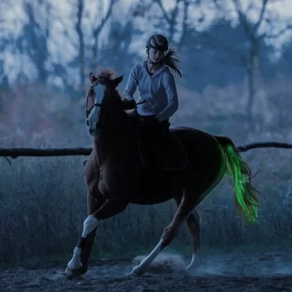Luminous Horse Tail for Night Riding - Image 2